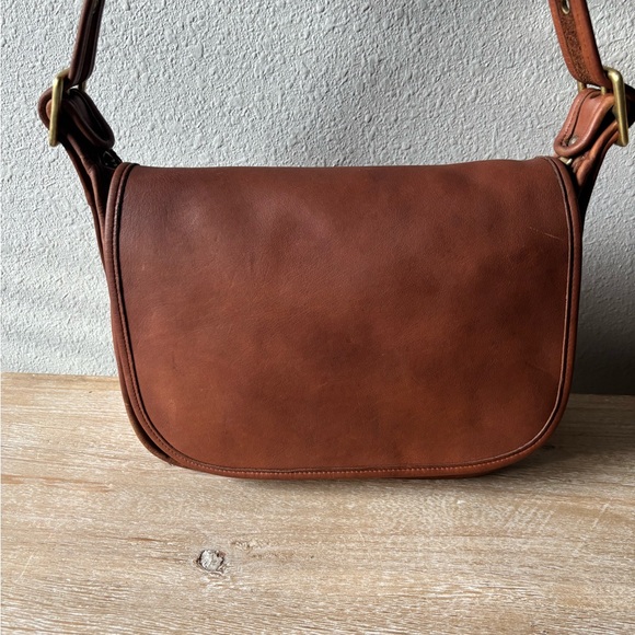 COACH Vintage Brown Leather Messenger Bag - Picture 3 of 14